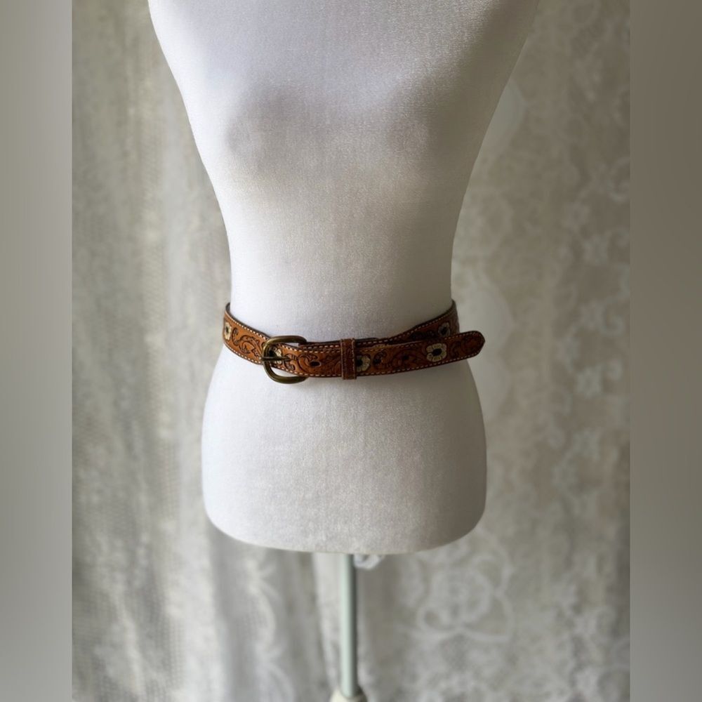 Vintage “Shirley” Hand Tooled Leather Western Belt Floral Size 30 - Picture 7 of 15